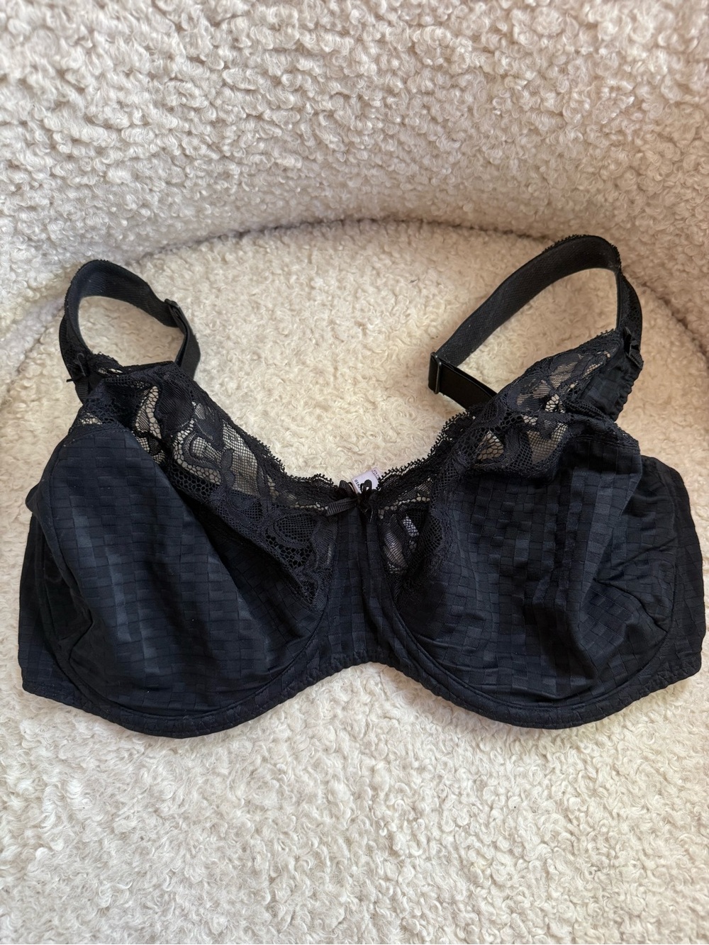 3/$20. Prima Donna Madison Black Lace and Mesh Underwire Bra